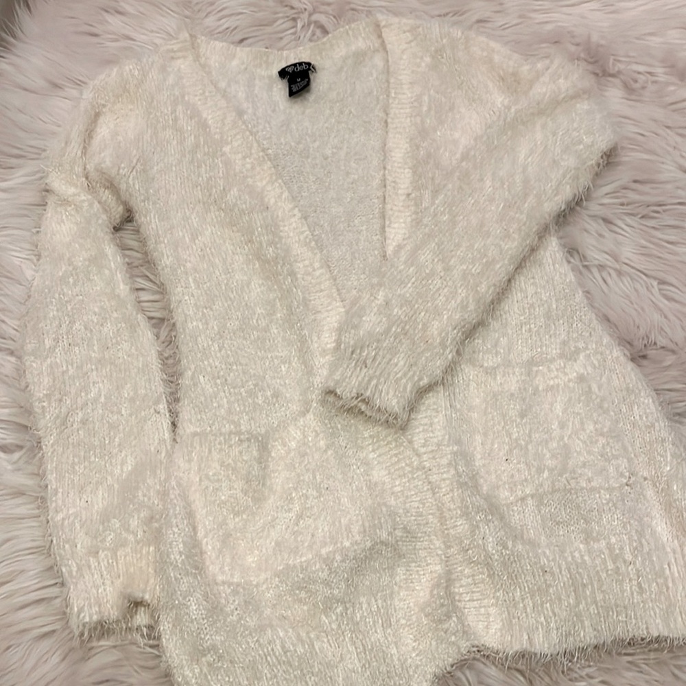 Woman’s White Fuzzy Cartigan